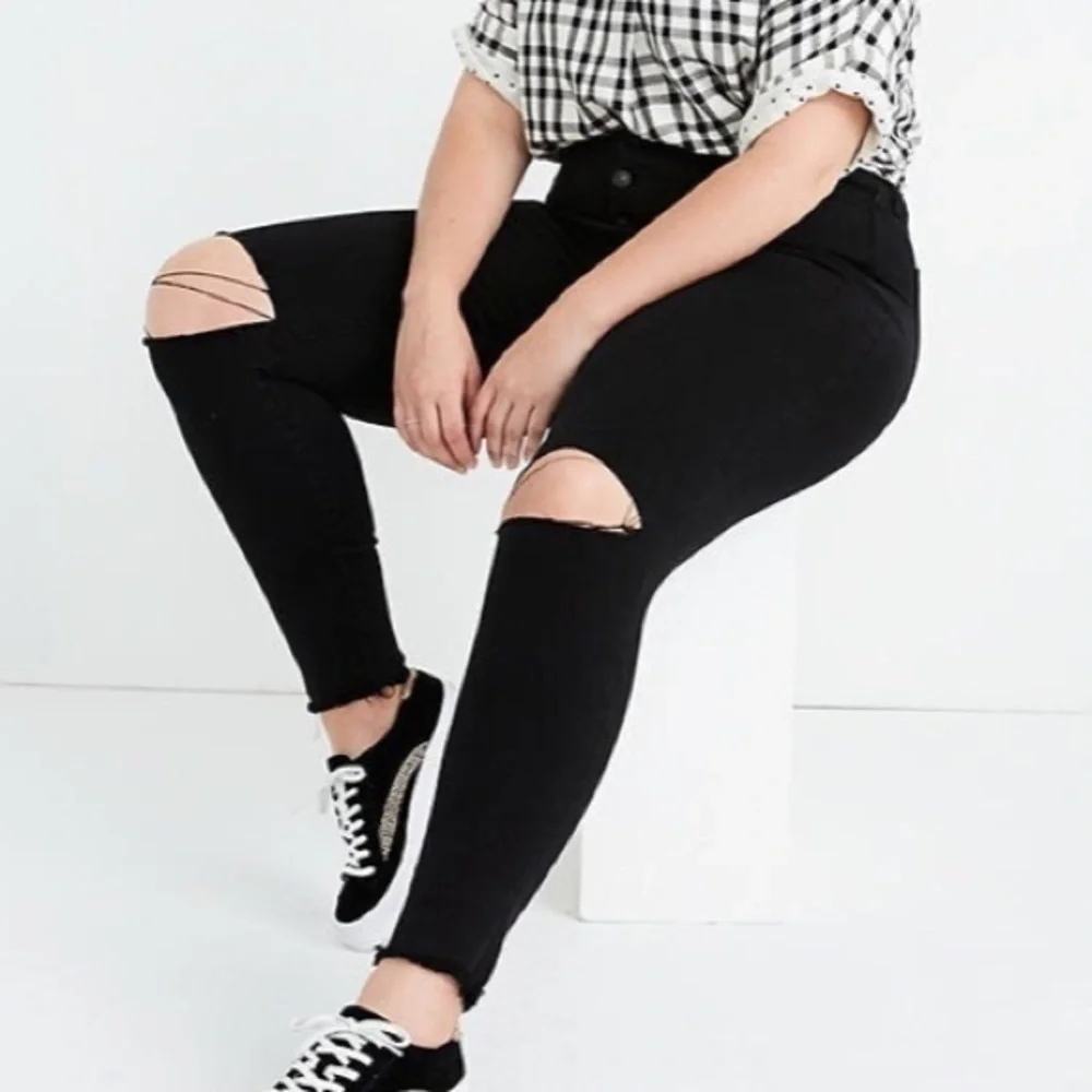 Madewell Black Petite 10" High-Rise Roadtripper Jeans 36P - Picture 1 of 13